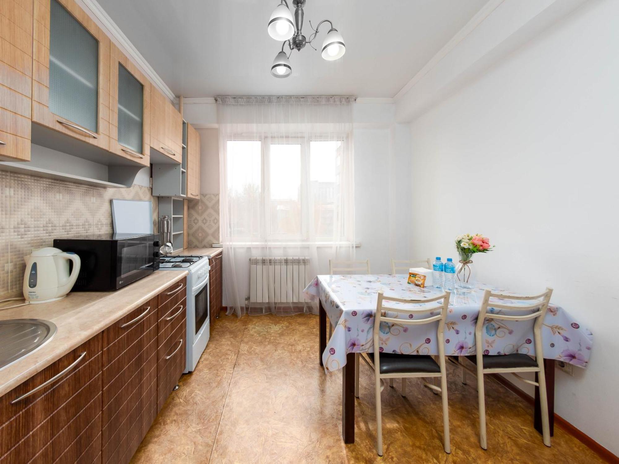 Apartment Оn Makatayeva 5 B Almaty Exterior foto
