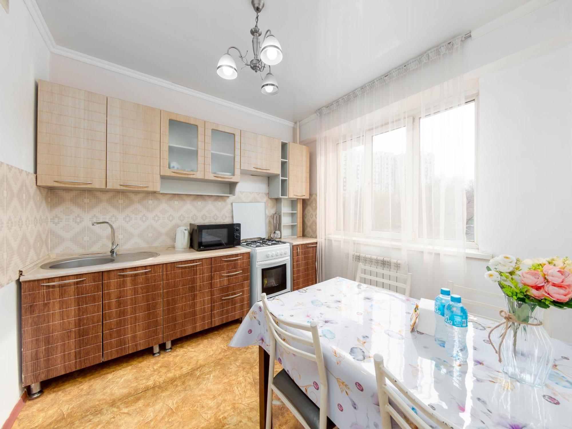 Apartment Оn Makatayeva 5 B Almaty Exterior foto